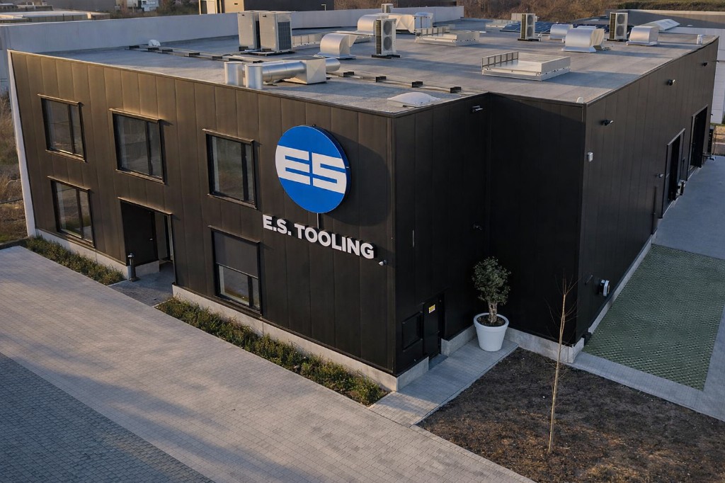 E.S. Tooling gebouw
